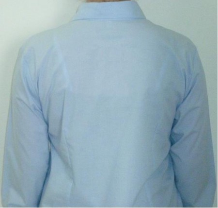 Camisa Feminina, modelo Pólo, mangas longas 3 botões